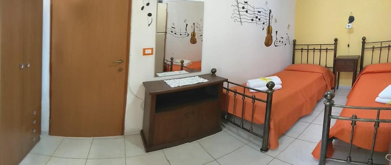 Вилла Casale Hibiscus Санта-Мария-дель-Фокалло Экстерьер фото