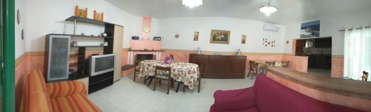 Вилла Casale Hibiscus Санта-Мария-дель-Фокалло Экстерьер фото