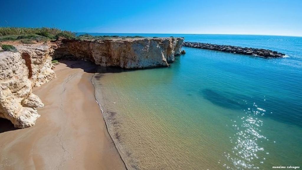 Вилла Casale Hibiscus Санта-Мария-дель-Фокалло Экстерьер фото